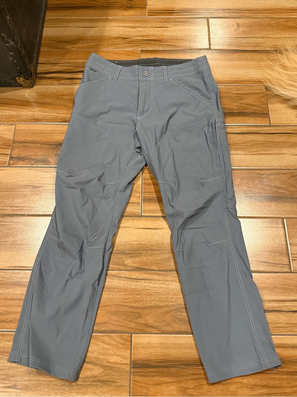 RENEGADE™ PANT
Water-resistant performance pant with stretch